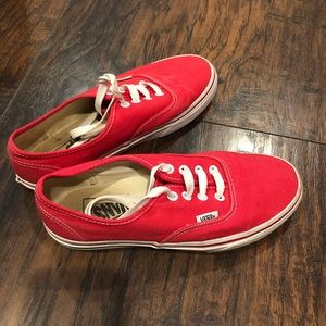 Red vans women’s 7.5 men’s 6